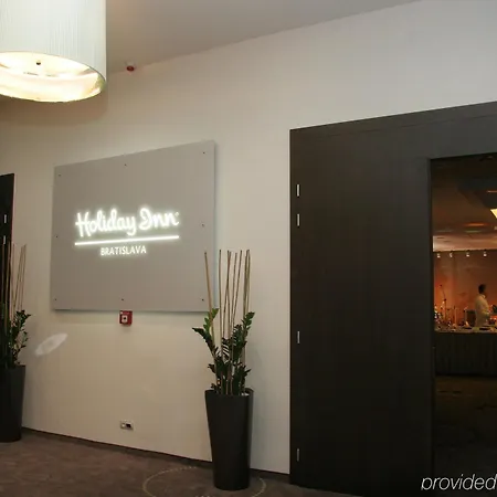 Holiday Inn Bratislava Hotel 4*
