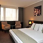 ホリデイ イン ブラティスラヴァ ホテル 4*