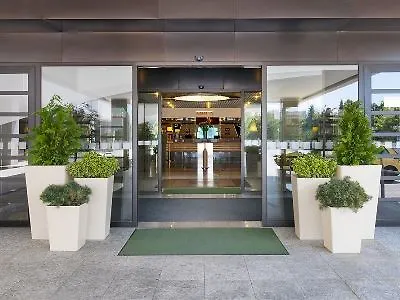 Hotell Holiday Inn Bratislava