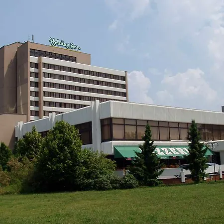Holiday Inn Bratislava Otel