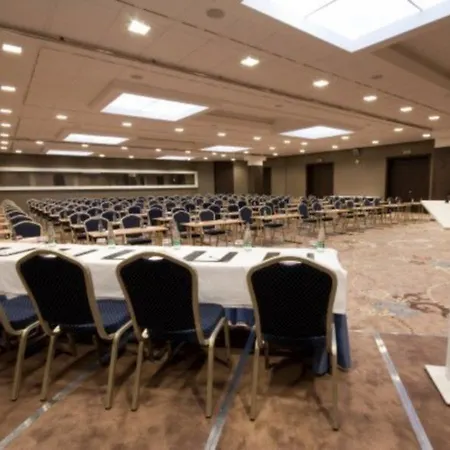 Holiday Inn Bratislava Otel