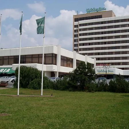 Holiday Inn Bratislava Otel 4*